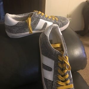 Steve Madden sneakers